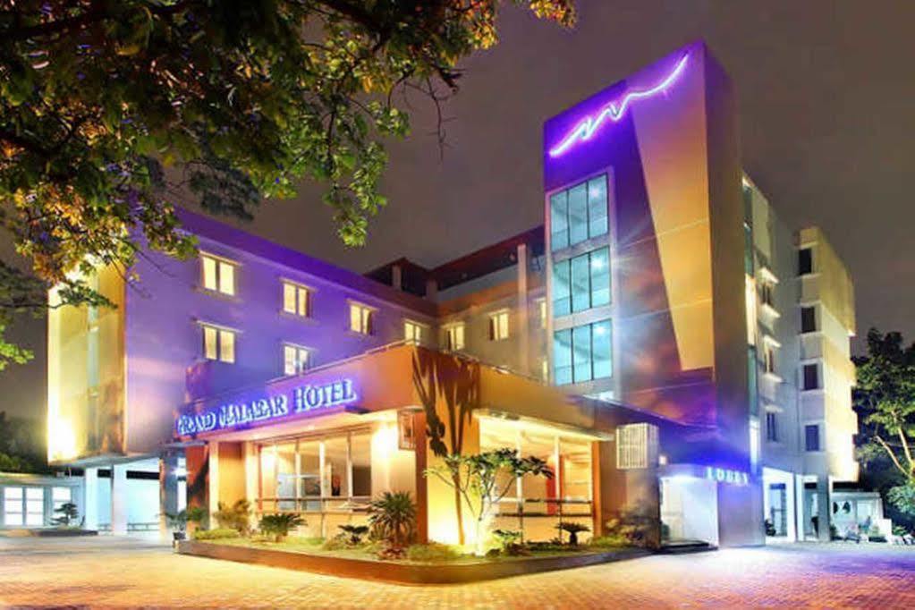 Lj Hotel バンドゥン エクステリア 写真