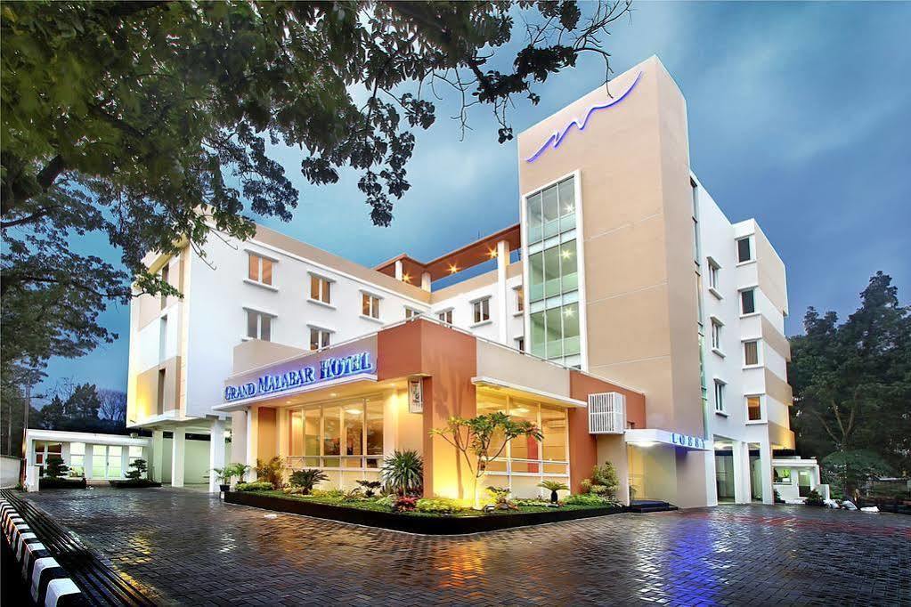 Lj Hotel バンドゥン エクステリア 写真